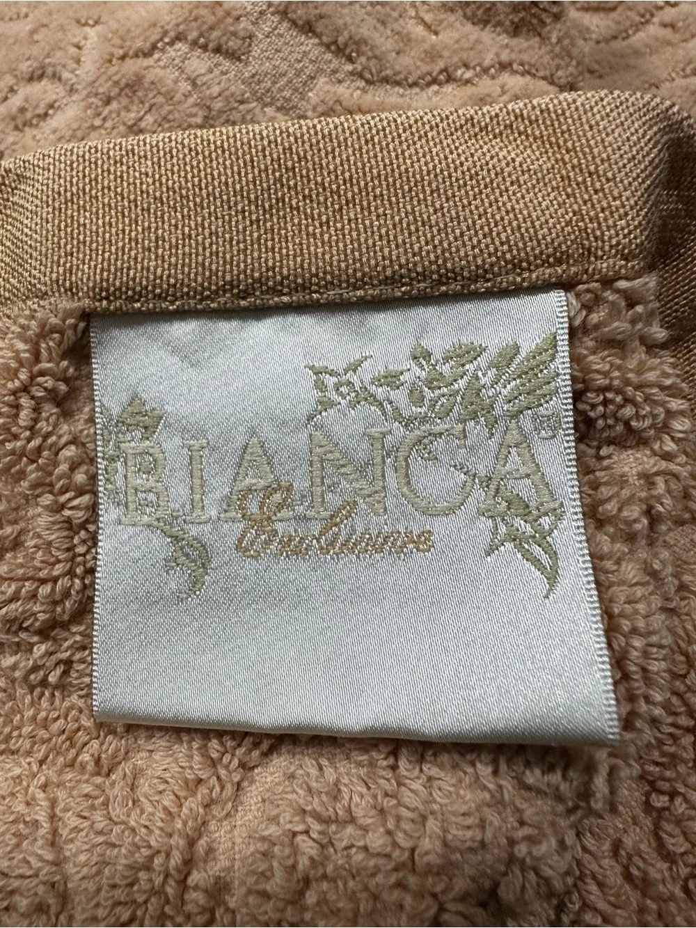 Bianca Exclusive VINTAGE Bath Towels (2) & Hand Towel Set in Champagne & Gold